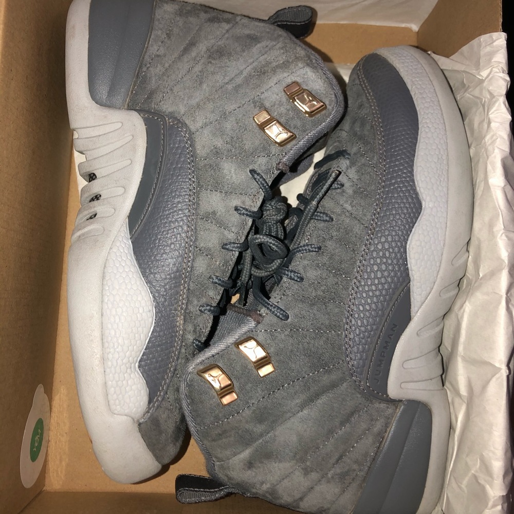 Air Jordan Retro 12 Suede Cool Grey